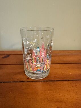 Vintage Walt Disney World 25th Anniversary Collectors Glass Cup McDonald’s 1996